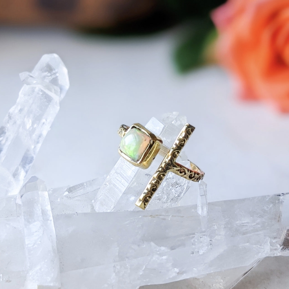 🦋LAST🦋 NWT Baizaar Opal Brass Bar Carved Ring, Size 8